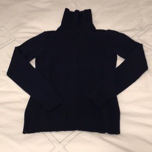Navy Uniqlo 100% wool turtleneck sweater